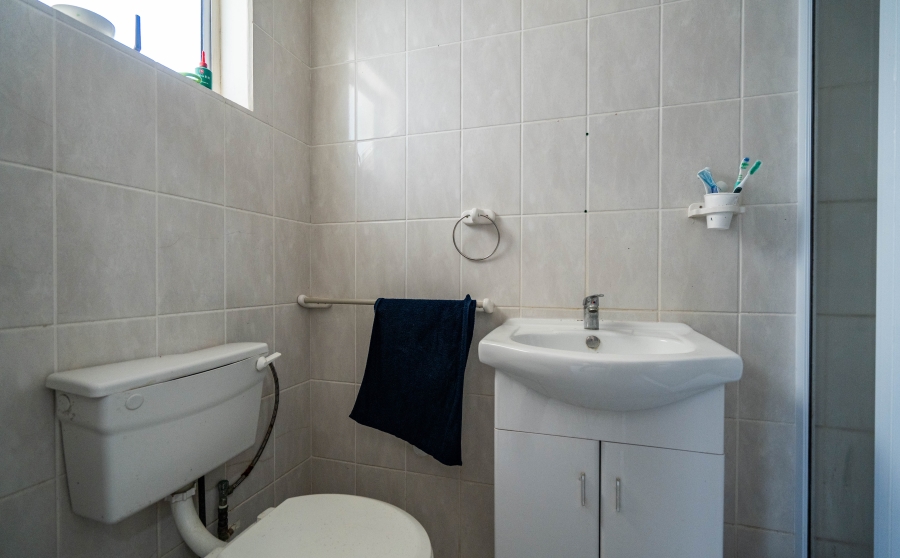 7 Bedroom Property for Sale in Royal Alfred Marina Eastern Cape